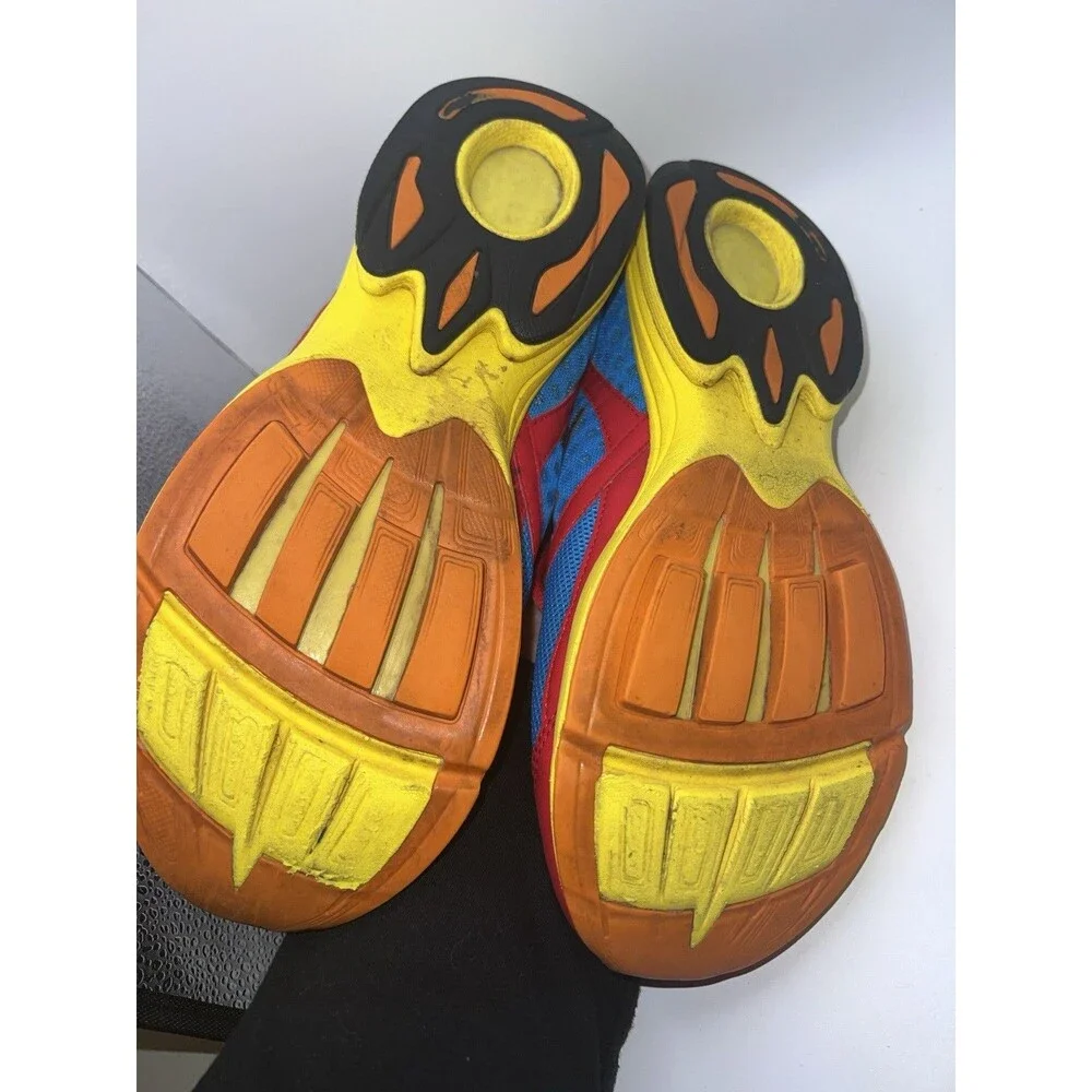 Newton Gravity Mens Athletic Running Shoes Sneakers Mens size 9 Red Yellow Blue